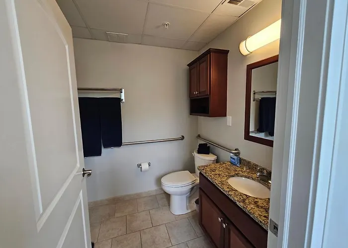 Gorgeous And Spacious At The Historic Inman - 200 Champaign